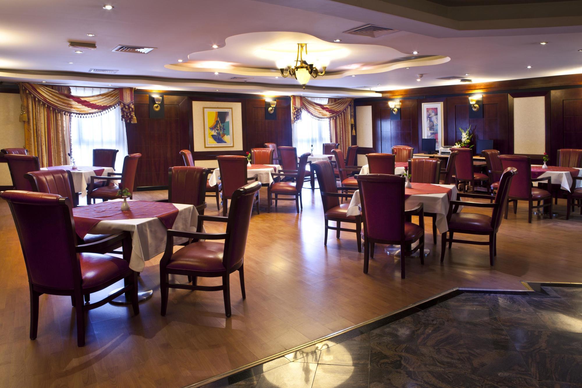 Landmark Plaza Hotel Dubai Bagian luar foto