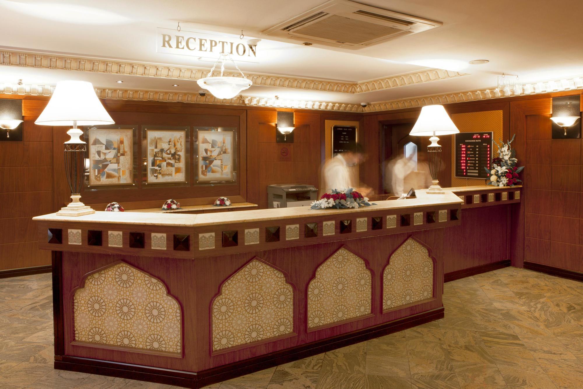 Landmark Plaza Hotel Dubai Bagian luar foto