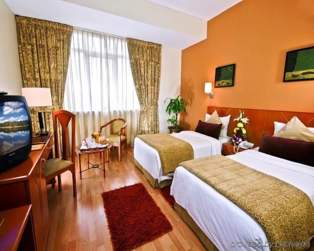 Landmark Plaza Hotel Dubai Bagian luar foto