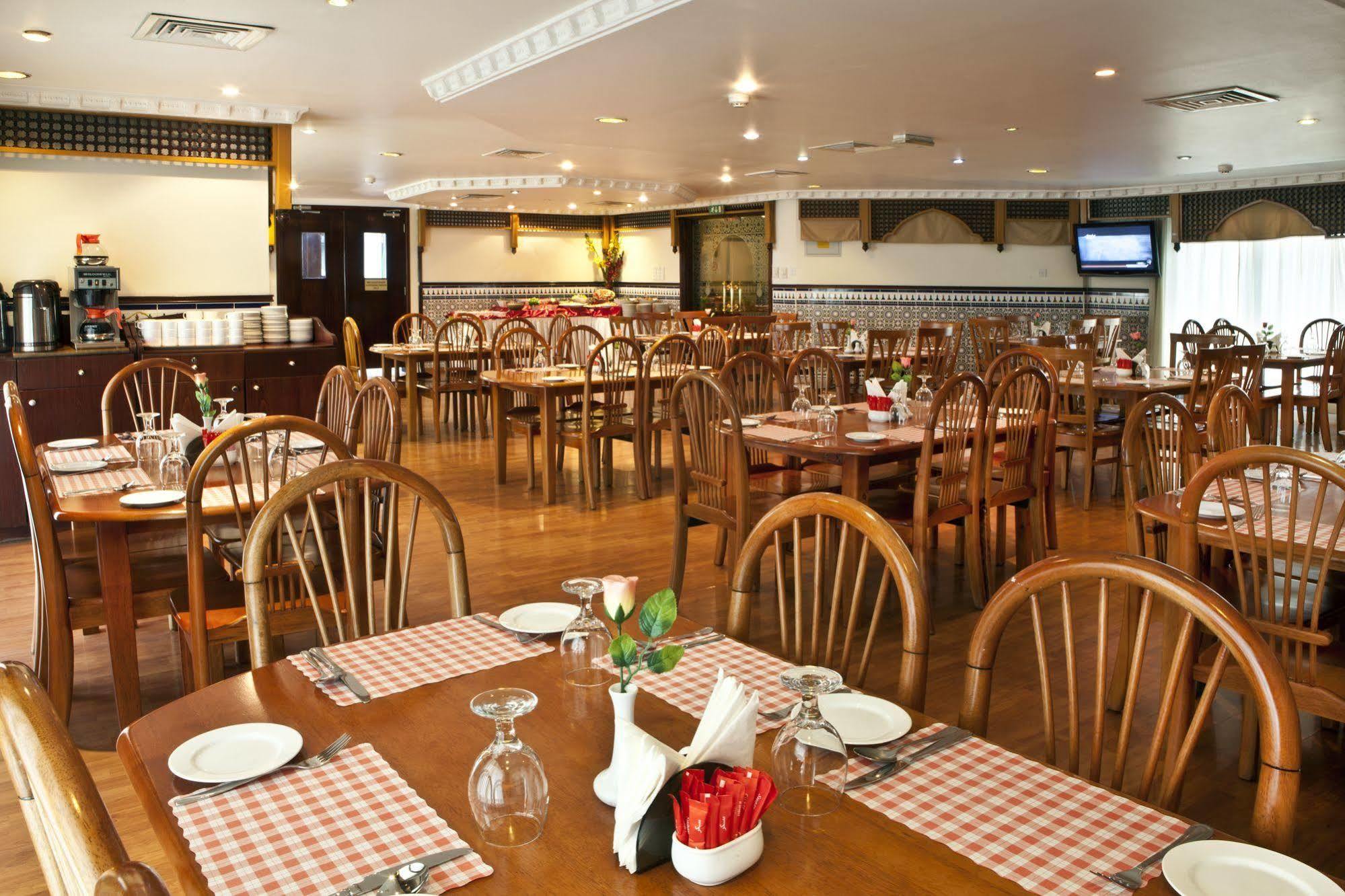 Landmark Plaza Hotel Dubai Bagian luar foto