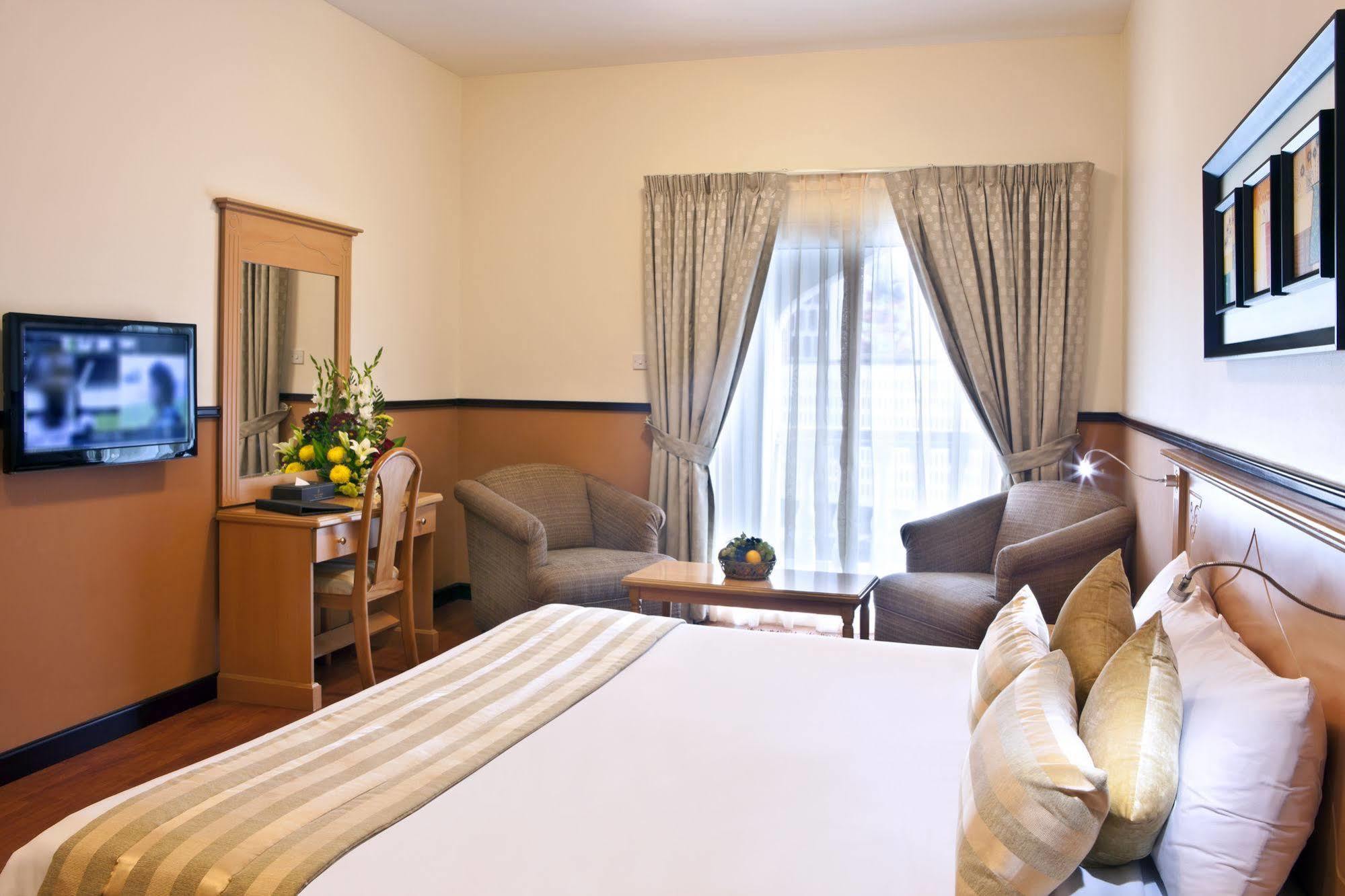 Landmark Plaza Hotel Dubai Bagian luar foto